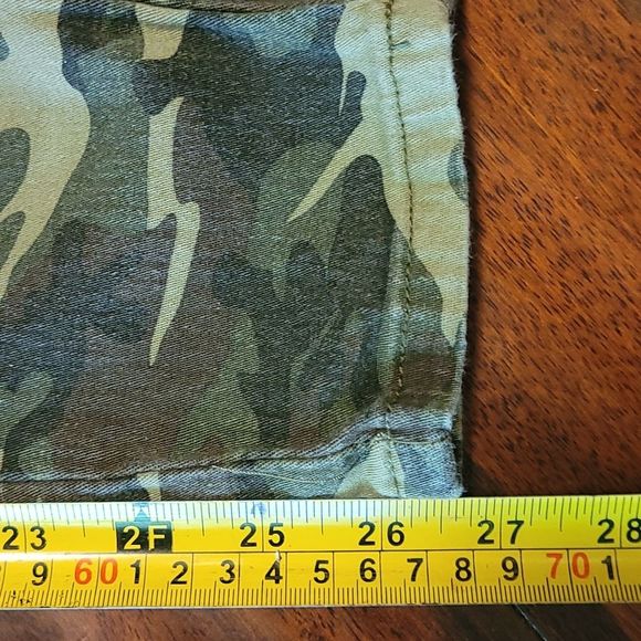 Almost Famous Crop Camouflage Jeans High Waist Rise Camo Army Print Ankle Pants - Picture 14 of 16